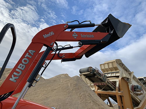 Cargador frontal me07